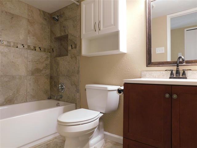 Building Photo - 5236 Nash Dr