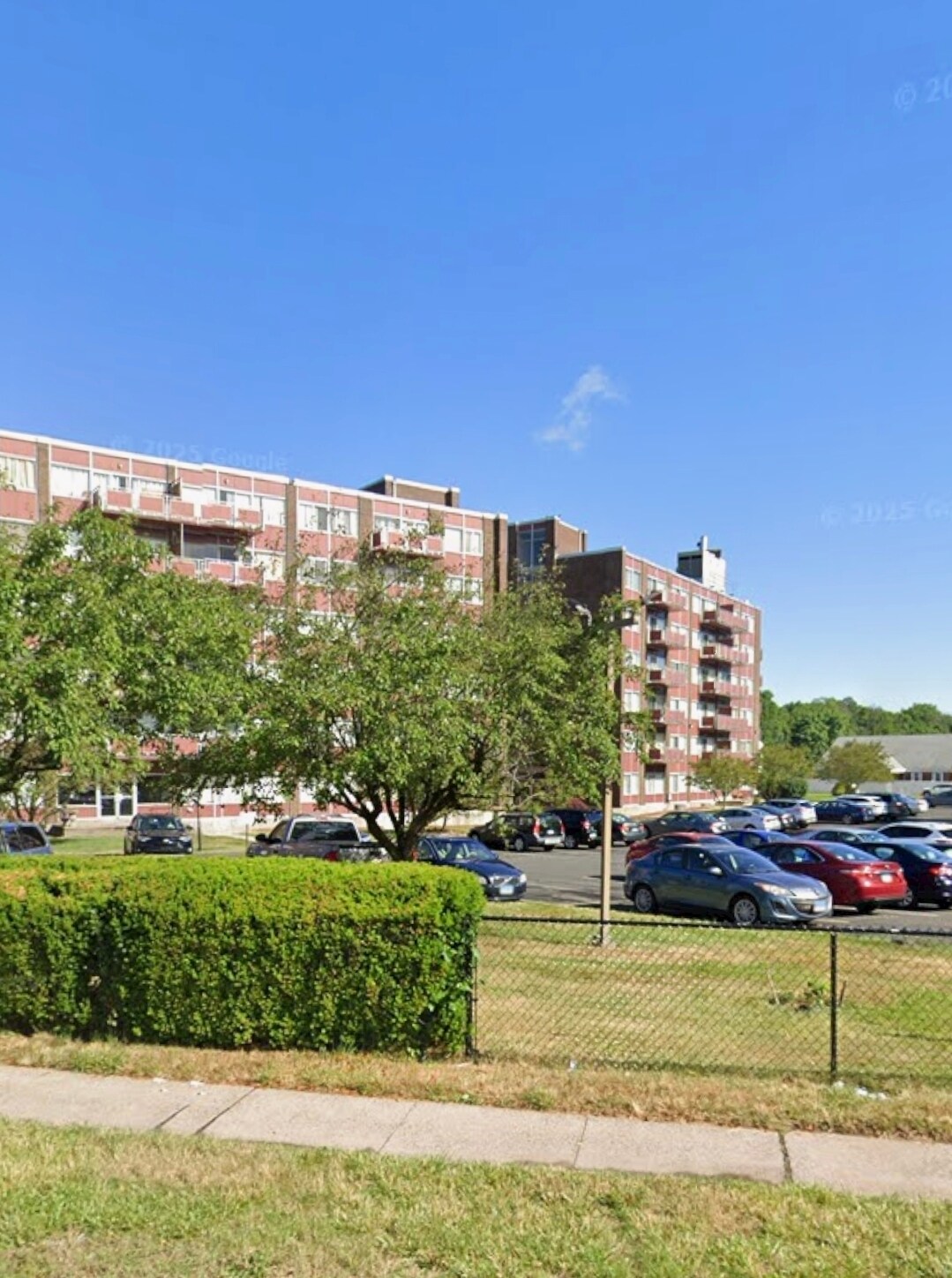 Building Photo - 1310 Berlin Tpke