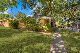 Building Photo - 7923 Millstone Dr