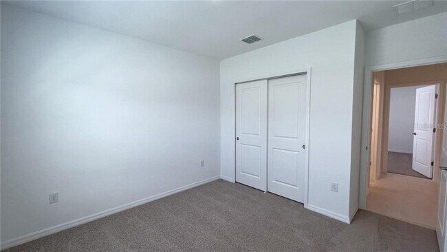 Building Photo - 5557 Tranquila Ln