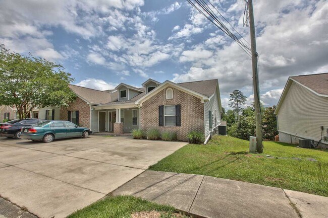 Building Photo - 1677 Quazar Rd