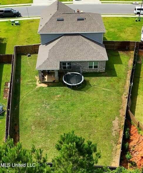 Building Photo - 5065 Fairbury Way