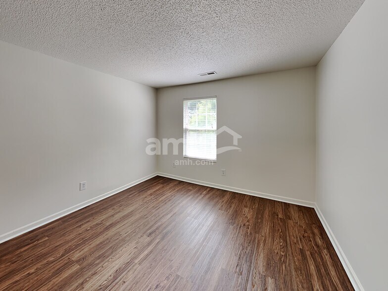 Building Photo - 1327 Arbor Greene Dr