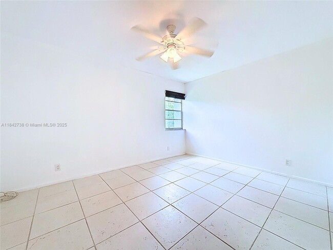 Building Photo - 8911 NW 28th Dr