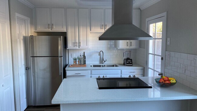 Interior Photo - Park Tower Apartments