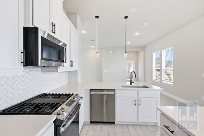 Building Photo - 4910 Warm Wassail Dr