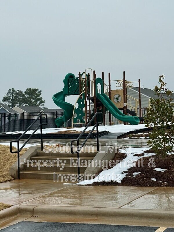 Building Photo - 12027 Zazu Wy