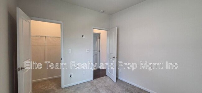 Building Photo - 7347 Raylee Ave SW