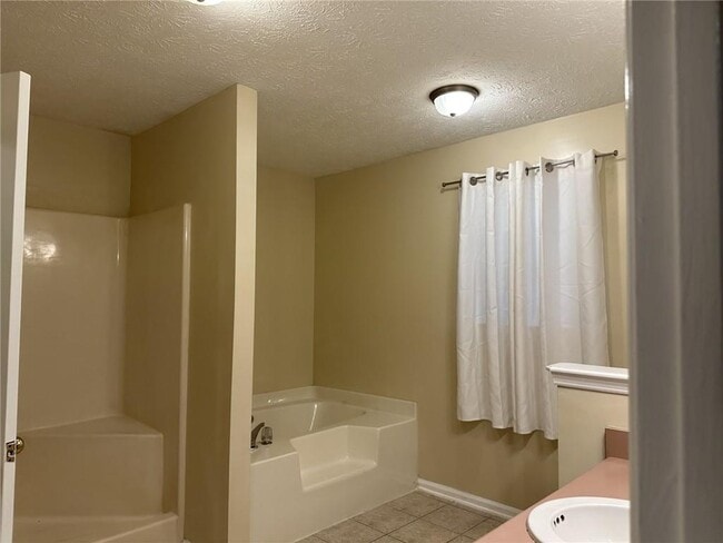 Building Photo - 7461 Cardinal Way