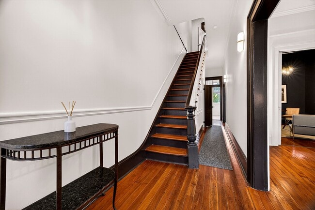 Building Photo - 313 W Bolton St