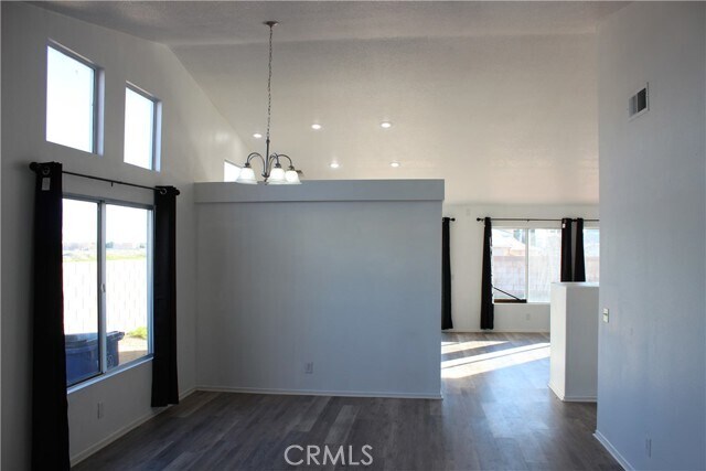 Building Photo - 44762 Shadowcrest Dr