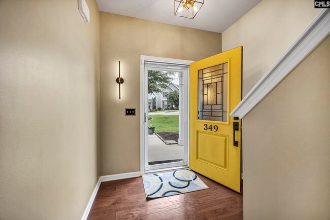 Building Photo - 349 Gracemount Ln