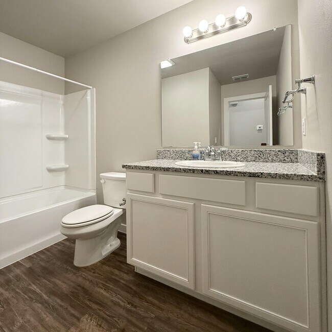 Building Photo - 2145 Kokomo Ave