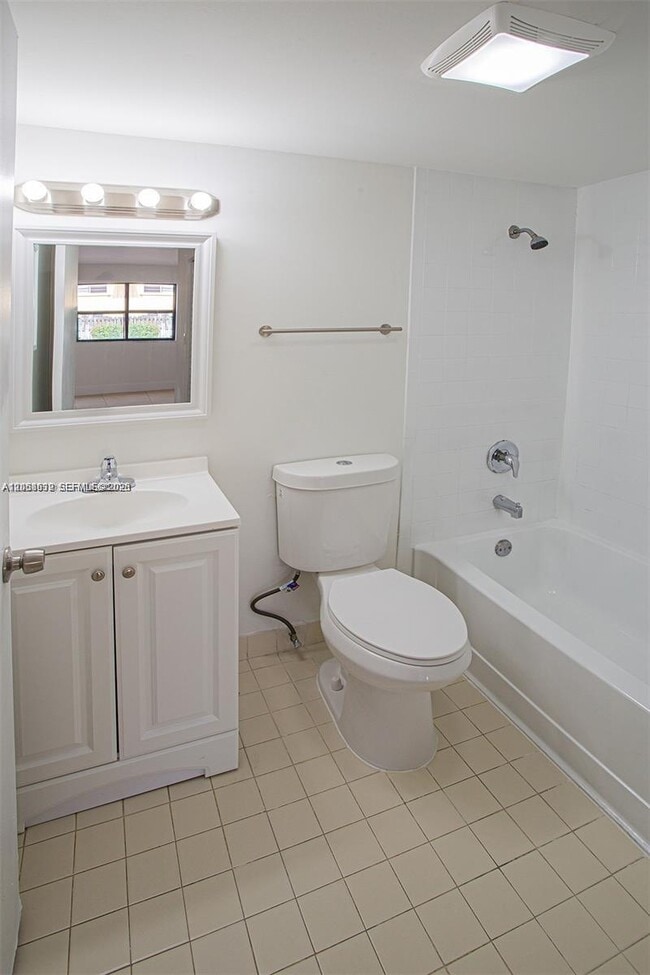 Building Photo - 15550 SW 80th St