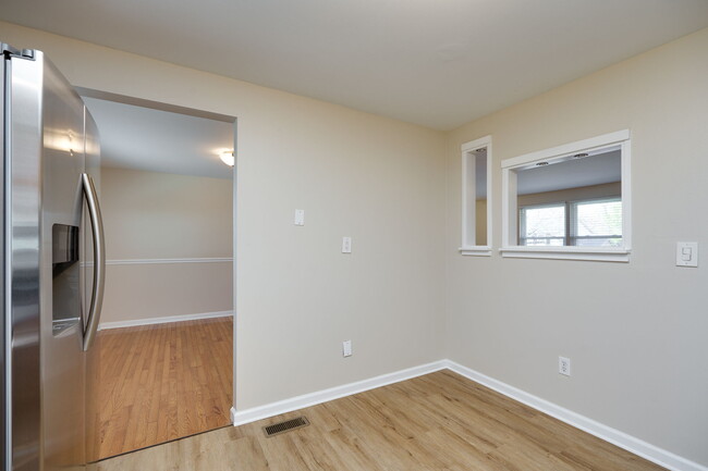 Building Photo - 3800 Corkwood Dr