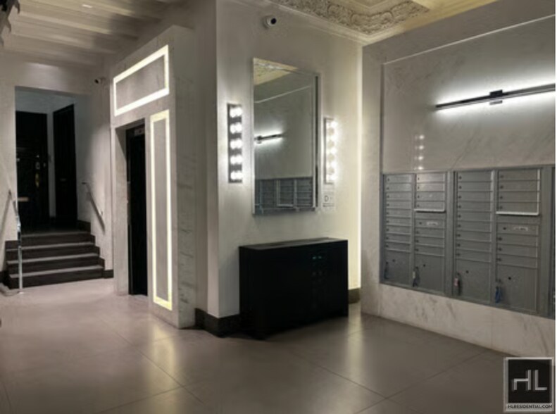 Building Photo - WEST 72 STREET