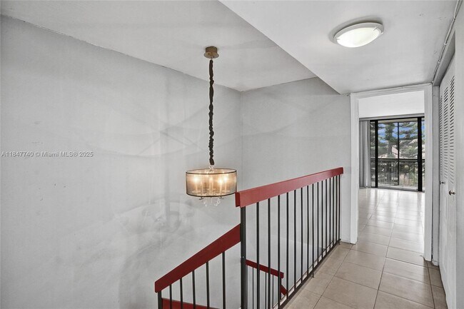 Building Photo - 20607 NE 7th Ct