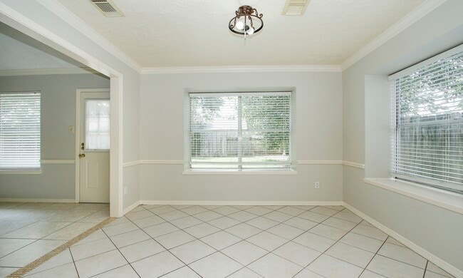 Building Photo - 18531 Lippizaner Dr