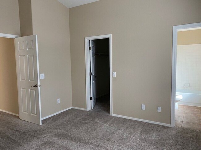 Building Photo - 1786 Silverado Dr