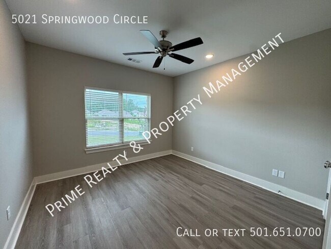 Building Photo - 5021 Springwood Cir