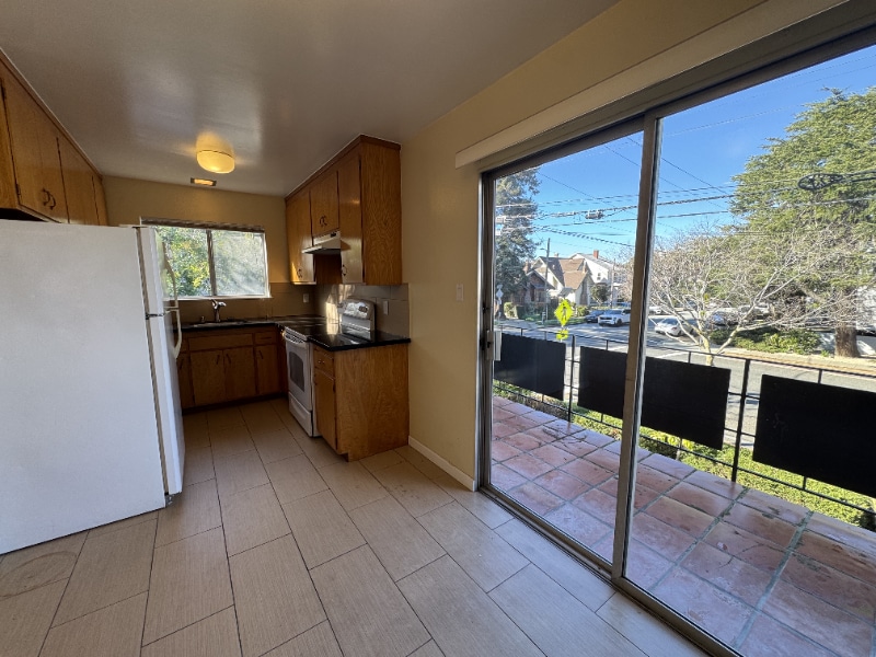 Building Photo - 860 Prospect Row