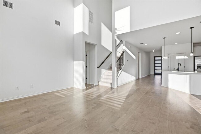 Building Photo - 13720 Jon Ryan Rd