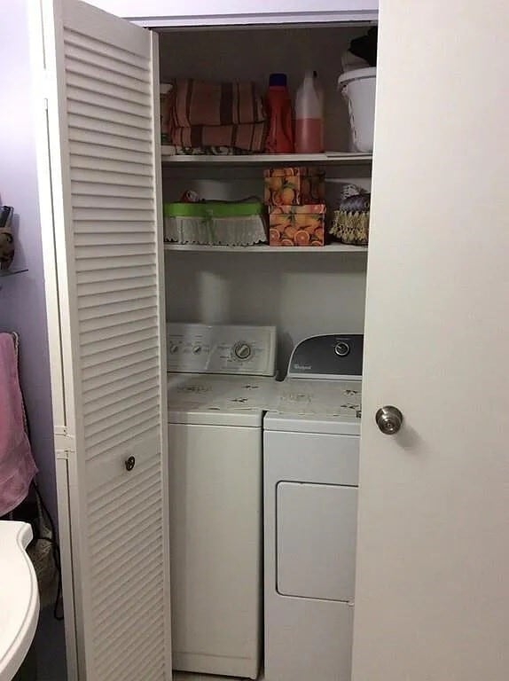 Building Photo - 5 Thoreau Ct