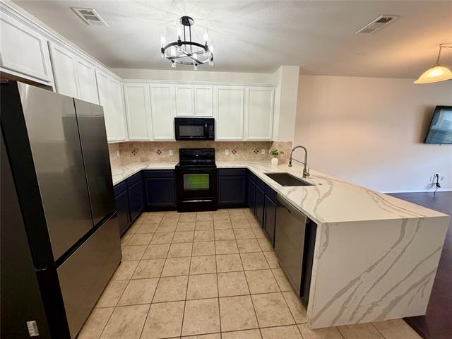 Building Photo - 6000 Lost Valley Dr