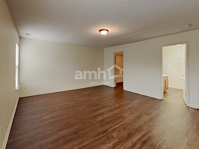 Building Photo - 3521 Chandler Cove Way