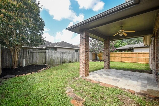 Building Photo - 20123 Jasper Oaks Dr