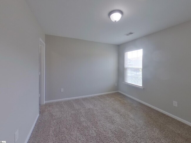 Building Photo - 774 Markham Cir