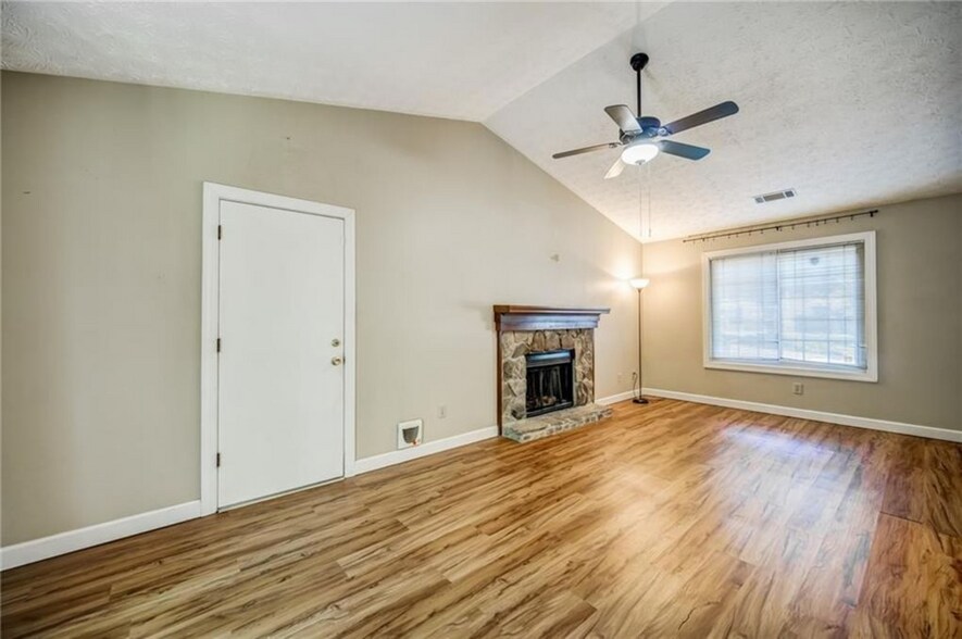 Building Photo - 10385 Rillridge Ct