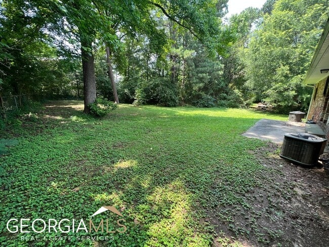 Building Photo - 4057 Elizabeth Park Ct