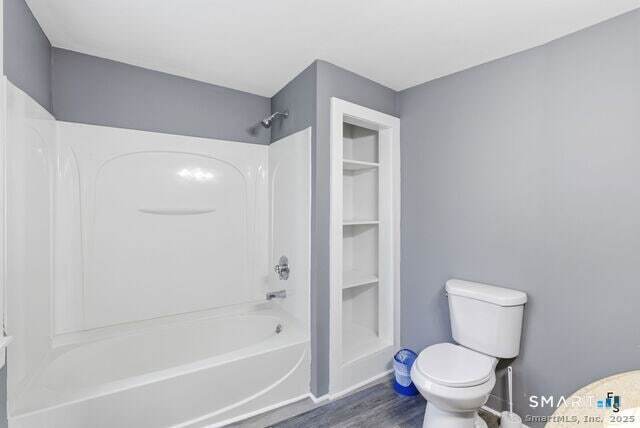 Building Photo - 76 Skinner St