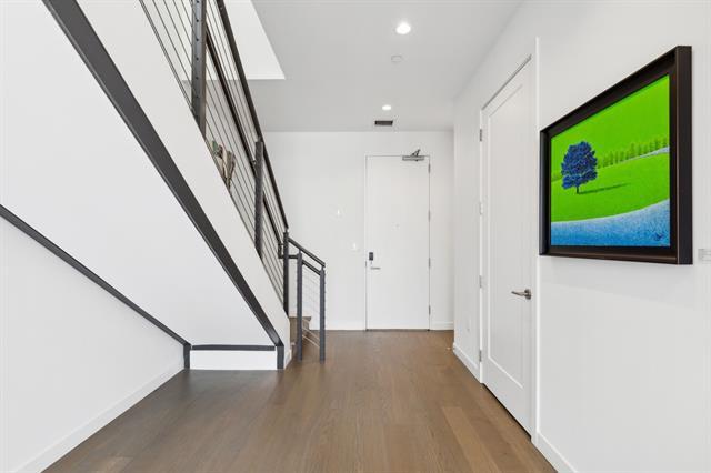 Building Photo - 2120 Olive St