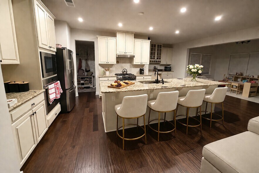 Building Photo - 11010 Watterson Square Ln