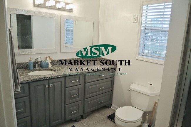 Building Photo - CUTE AND COZY THREE BEDROOM -AVAILABLE BY APPOINTMENT ONLY PRIOR TO 01/01/2026