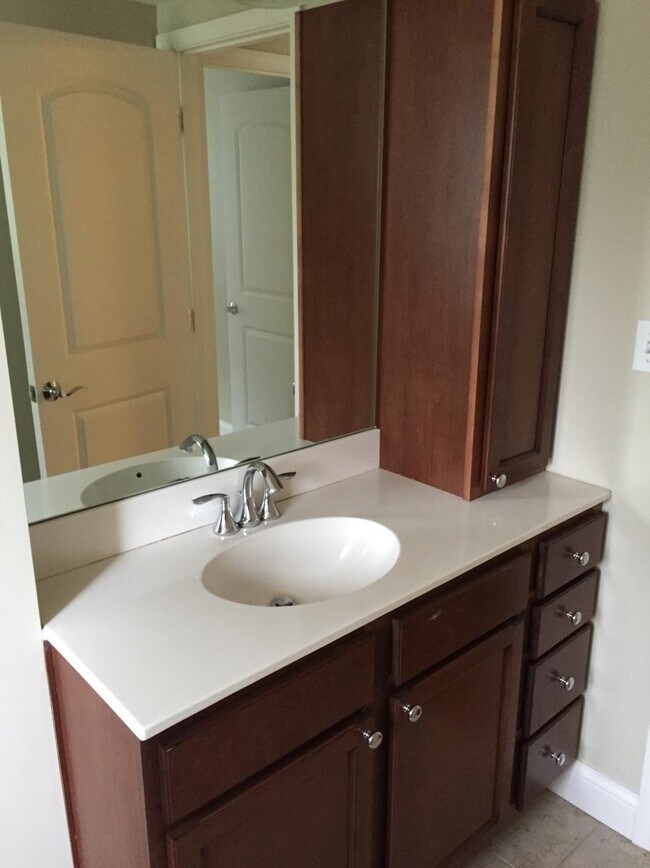 Building Photo - 8140 Whitburn Dr