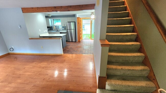 Building Photo - 237 Allen Ave