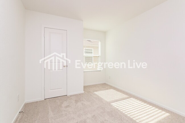 Building Photo - 11740 Lazy Oak Crk Dr