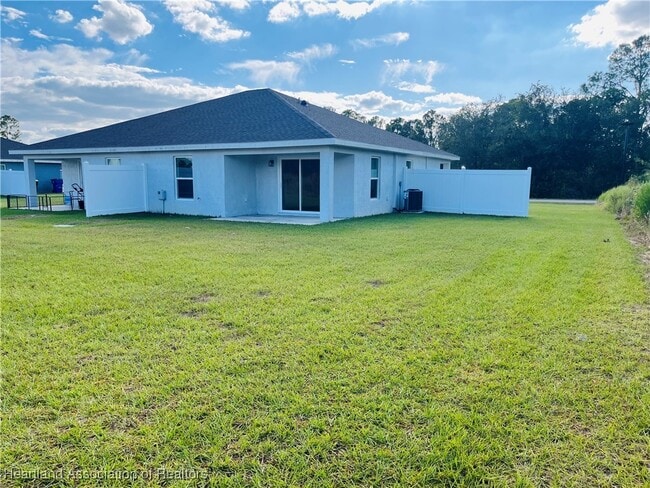 Building Photo - 6901 San Benito Dr