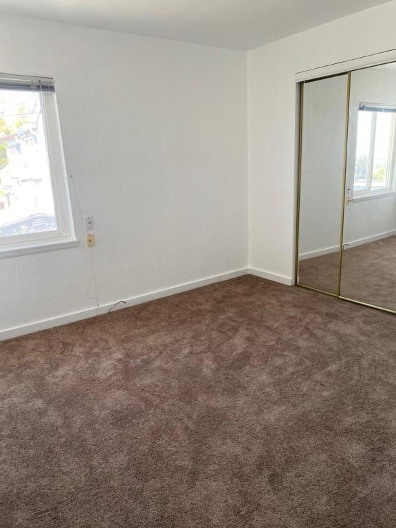 Building Photo - 16850 Ehle St