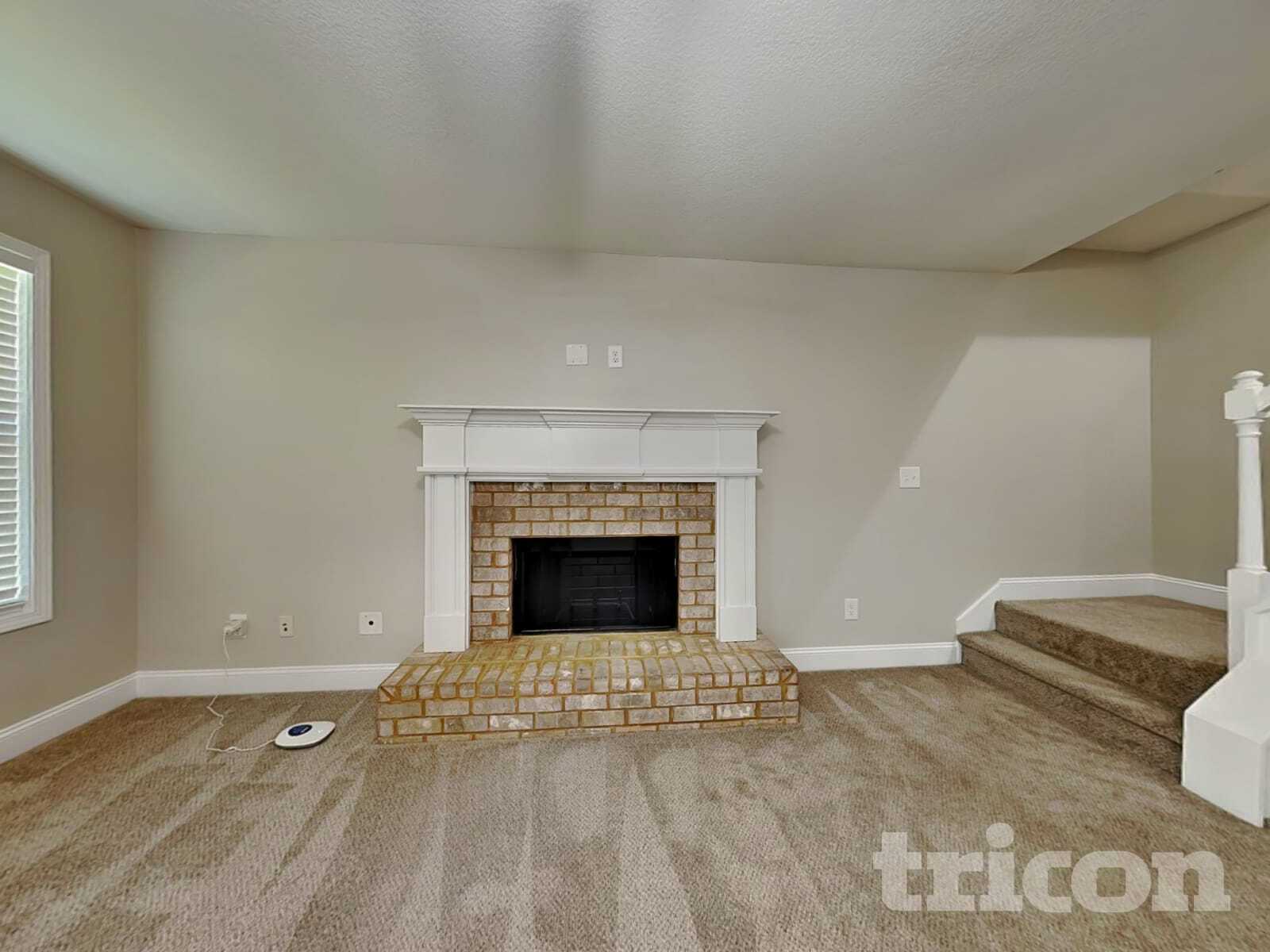 Building Photo - 210 Livingston Ct