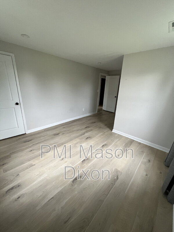 Building Photo - 4003 Schroeder Ave