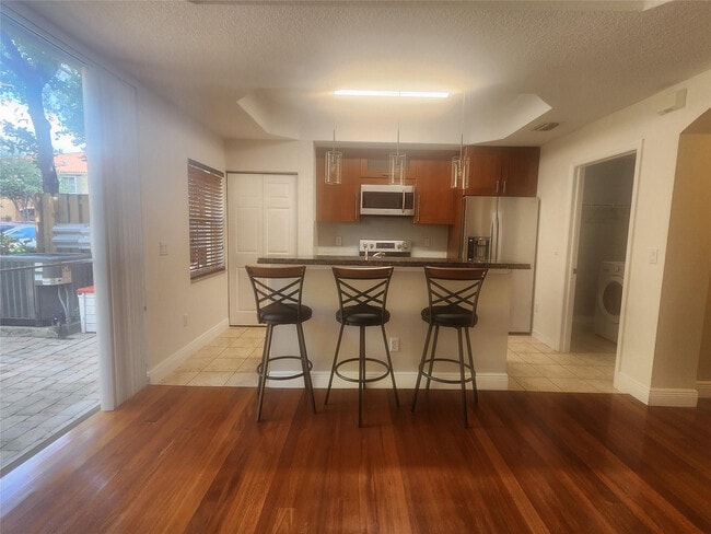 Building Photo - 4915 Tradewinds Ter