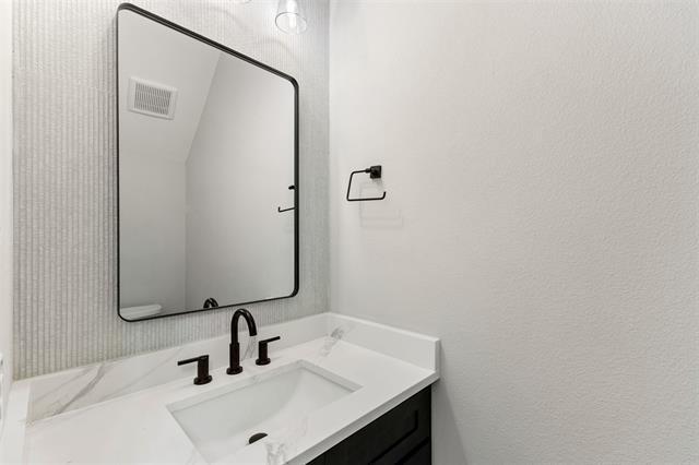 Building Photo - 2378 Usman Dr