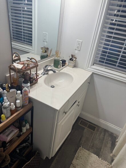 Bathroom - 1768 W Countryside Ln