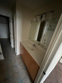 Building Photo - 5 Rivermist Ln