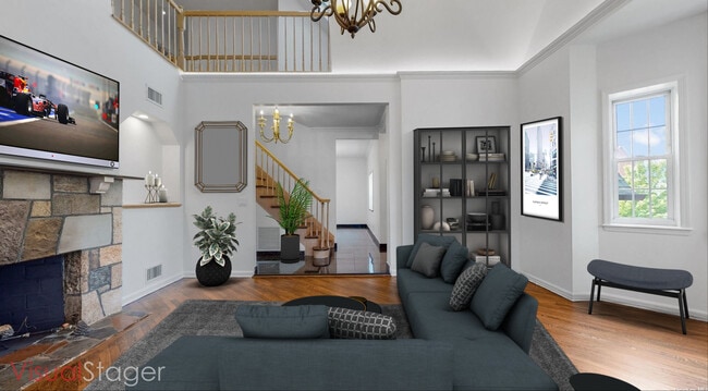 Virtually Staged - 18284 Radnor Rd