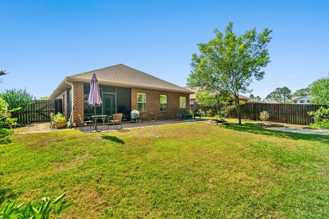 Building Photo - 282 Whispering Lake Dr